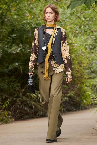 Look 22